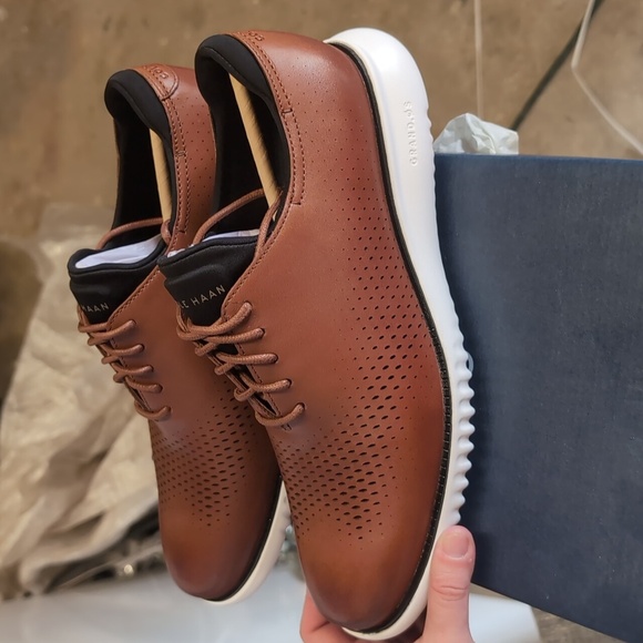 Cole Haan Men's 2 Zerogrand Lsr Wing - Picture 3 of 7